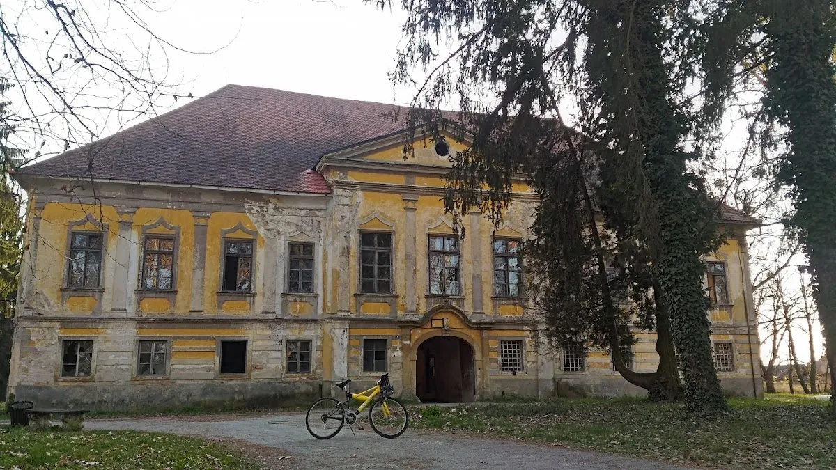 Fotografija lokacije Grad Oroslavje (Grad).