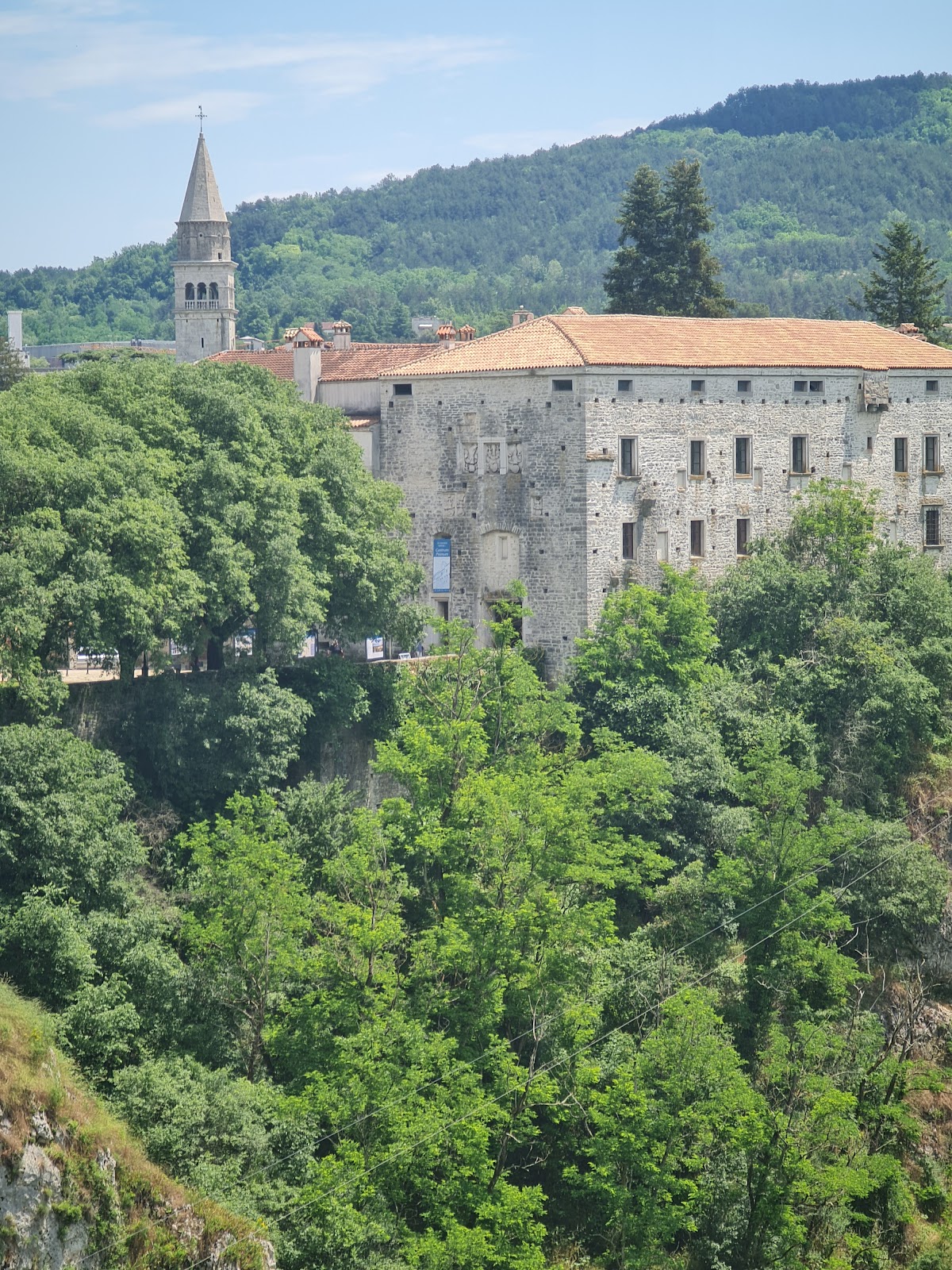 Fotografija lokacije Grad Pazin (Grad).